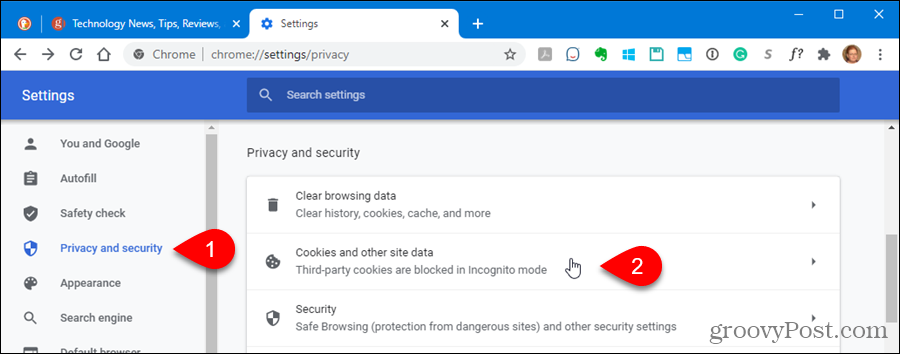 Klicken Sie in den Datenschutz- und Sicherheitseinstellungen in Chrome auf Cookies und Site-Daten