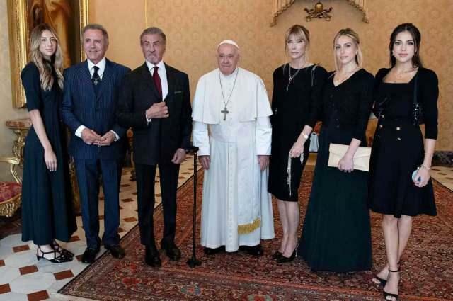 Sylvester Stallone und Papst Franziskus 