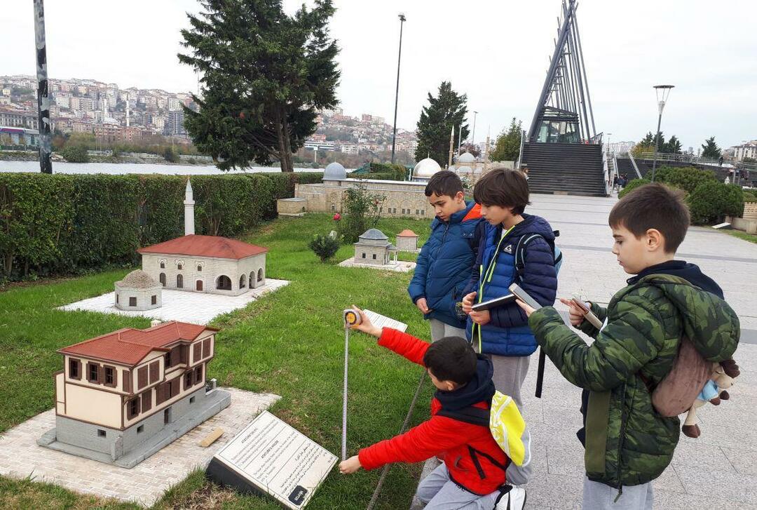 Bilder aus dem Miniatur-Türkiye-Park und -Museum