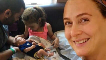 Die neue Mutter Ceyda Düvenci zeigte das Gesicht ihres Sohnes