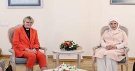 Emine Erdogan traf sich mit der Frau des schwedischen Premierministers! Erdogan drückte seine Trauer aus