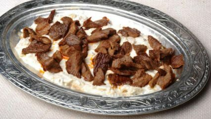 Wie macht man leckeren Ali Nazik Kebab?