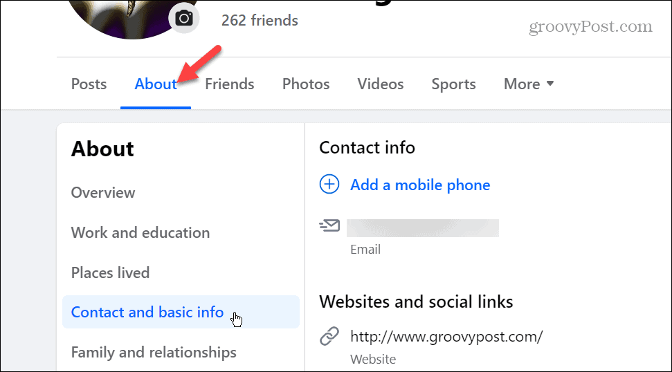 Registerkarte „Kontakt“ und „Basisinformationen“ im Facebook-Profil