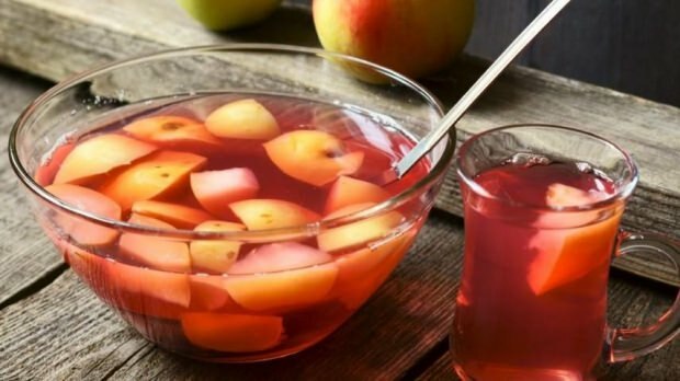Leckeres Apfelkompottrezept in der Sommerhitze! Wie macht man Apfelkompott?
