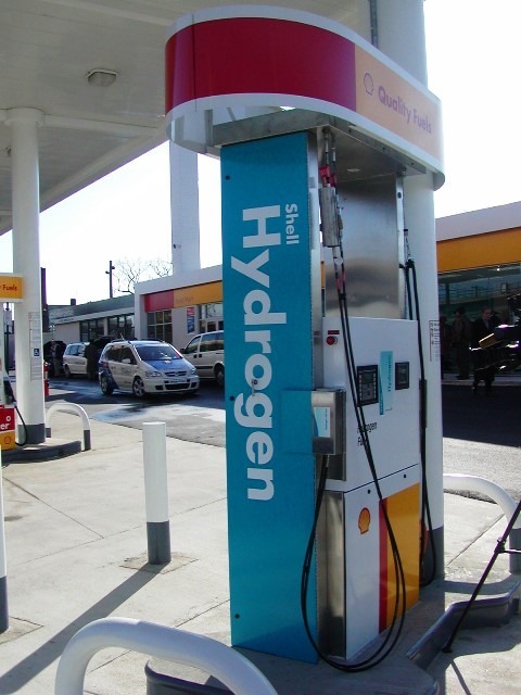Wasserstoff-H2-Brennstoffzellen-Tankstelle