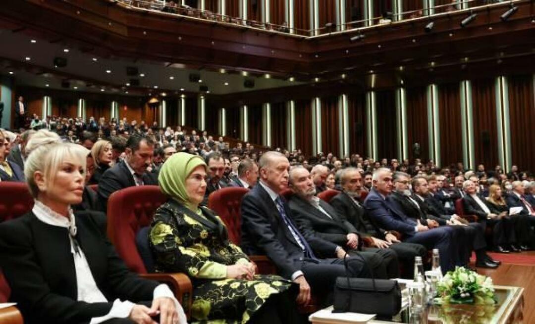 Emine Erdoğan gratulierte den Künstlern, die den Presidential Culture and Art Award erhalten haben