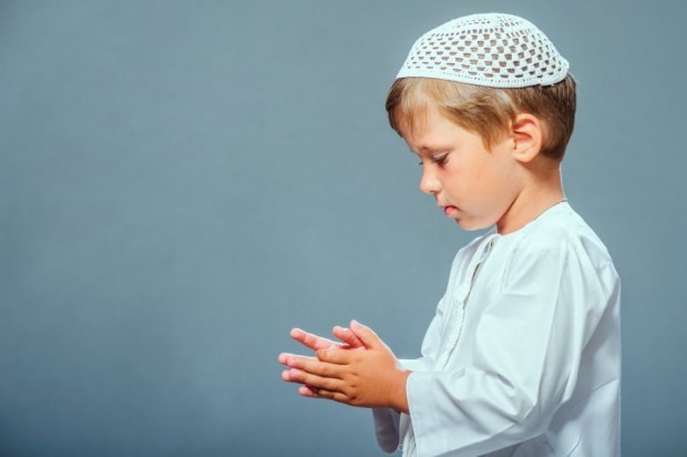 Kindern das Beten beibringen