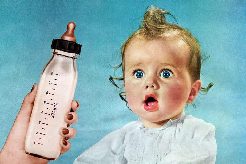 Flasche oder Stillen? Wie ein Neugeborenes abfüllen? Flaschengebrauch
