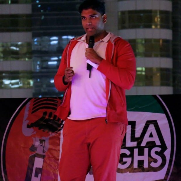 Der indische Komiker Manjunath Naidu starb auf der Bühne! Das Publikum verstand nicht