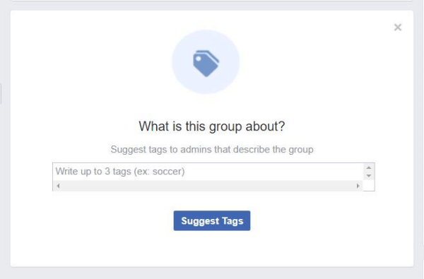 Ein Popup in Facebook-Gruppen fordert die Mitglieder auf, Tags vorzuschlagen, die die Gruppe beschreiben.