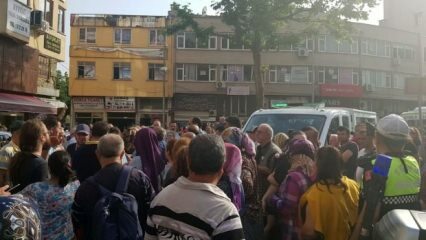 Reaktionsbewegung bei der Beerdigung von Eşref Kolçak
