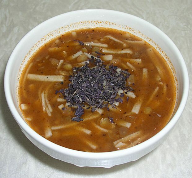 Lecker geschnittenes Suppenrezept