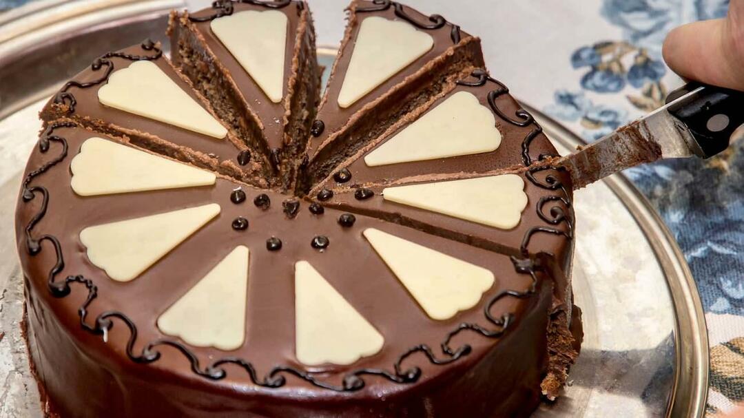 Wie schneidet man einen Kuchen? Wie schneidet man einen runden Kuchen? Techniken zum Tortenschneiden