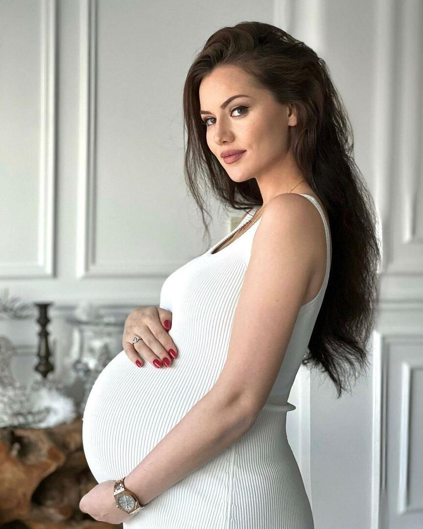 Fahriye Evcen ist zum zweiten Mal Mutter geworden