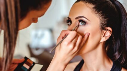 Tricks von auffälligem Make-up