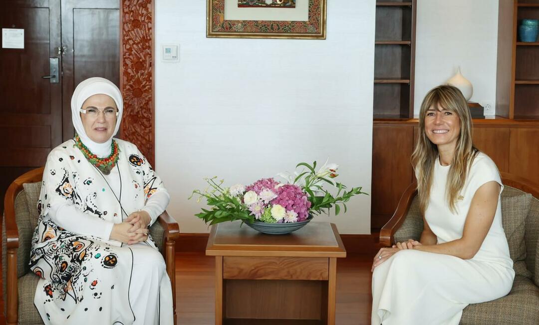 Emine Erdoğan traf sich mit den Ehefrauen der Führer auf Bali