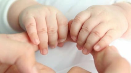 Warum sind Babys Hände kalt? Hand- und Fußkälte bei Säuglingen