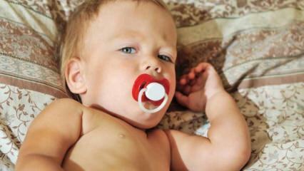 Ist es schädlich, Babys im Stehen zu schütteln? Wie kann man eine stehende Schaukelgewohnheit hinterlassen?
