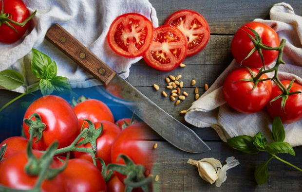 Wie man einen Tomatensaft heilt