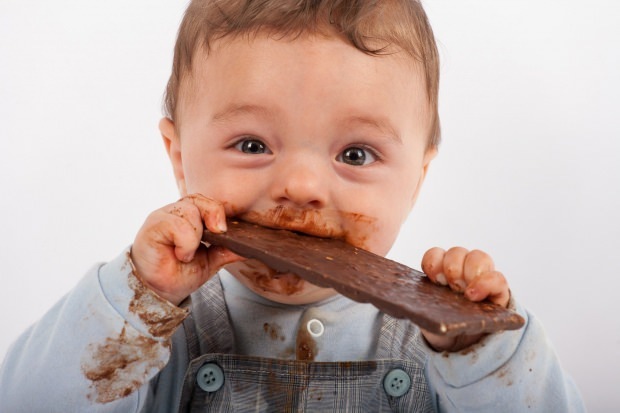 Wann sollte man Babys Schokolade geben?