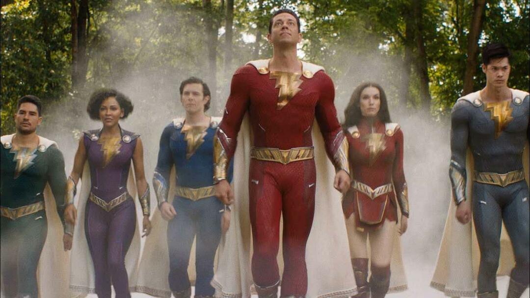 Standbilder aus dem Film Shazam Wrath of the Gods