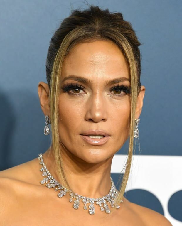 Jennifer Lopez machte mit ihrer Halskette auf sich aufmerksam