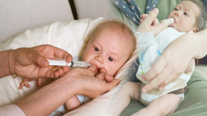 Was ist die Fingerfütterungsmethode? Wie füttere ich das Baby mit einer Spritze?