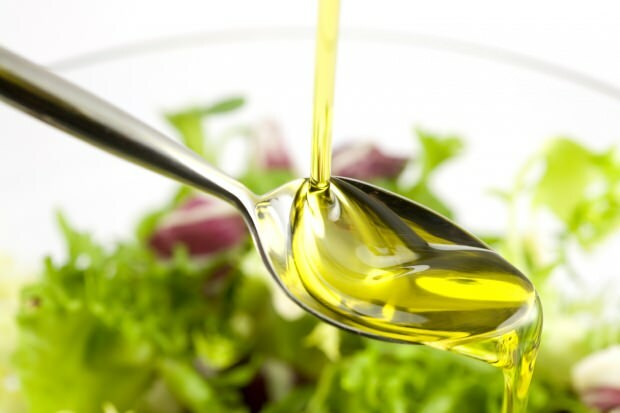 Was sind die Vorteile von Olivenöl für Haut und Haar? Wie wird Olivenöl auf Haar und Haut aufgetragen?