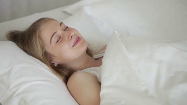 Was sollte für einen gesunden Schlaf getan werden?