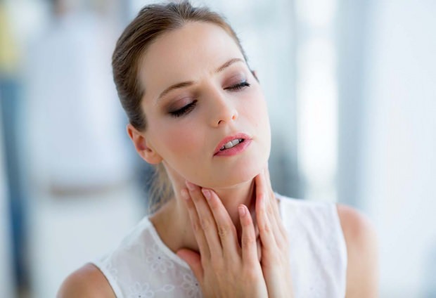 Was sind die Ursachen und Symptome eines Nasenausflusses? Natürliche Wege, die gut für den Nasenausfluss sind
