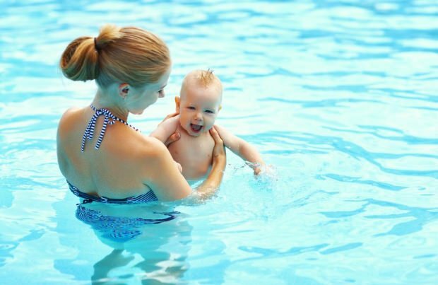 Wann können Babys den Pool betreten?