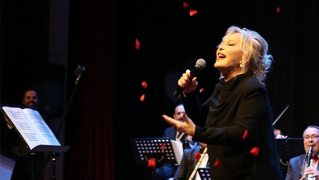 Emel Sayın: In diesen Songs steckt noch eine andere Magie