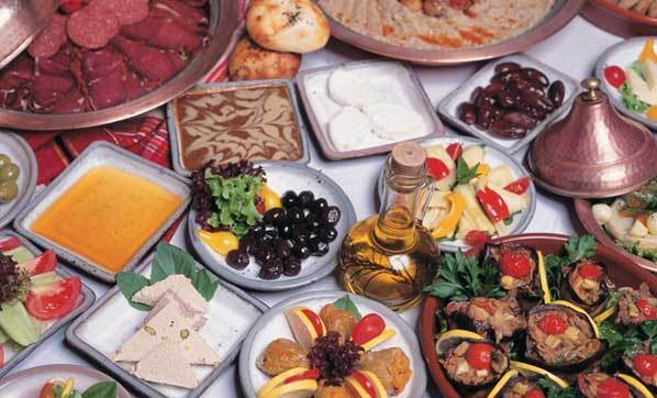 Tipps zur Zubereitung von Iftar- und Sahur-Tischen