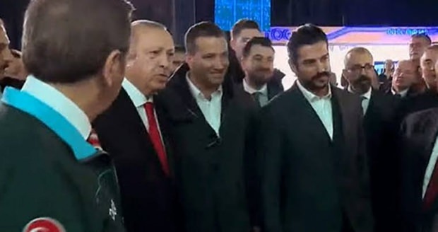 Präsident Recep Tayyip Erdogan und Burak Ozchivit 
