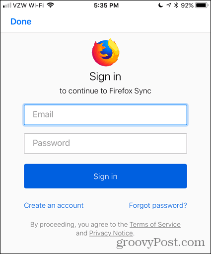 Geben Sie Ihre E-Mail-Adresse und Ihr Passwort in Firefox für iOS ein