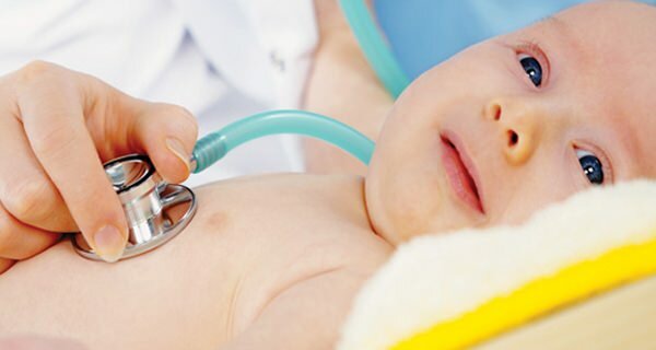 Angeborene Herzkrankheitssymptome bei Säuglingen