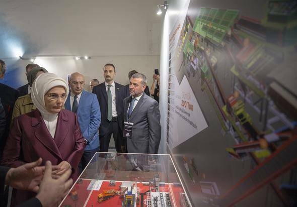 First Lady Erdoğan bei der Eröffnung des Transformationsprojekts im Kentpark!