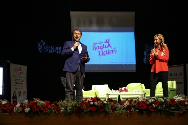 'Mustafa Sandal' nahm an der Veranstaltung von Frauen aus Esenler teil