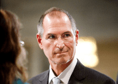 Steve Jobs tritt als Apple CEO zurück