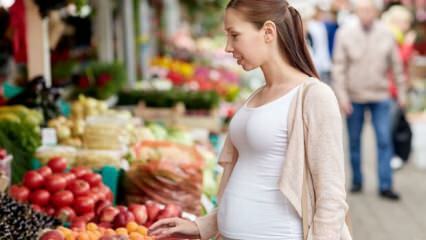 Wie kann man im ersten Schwangerschaftstrimester gefüttert werden?