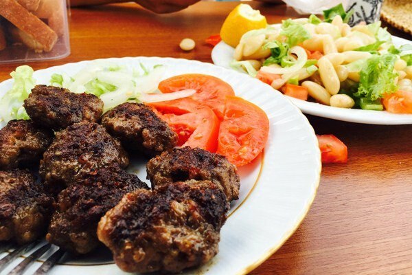 Dobro Doşli Rumeli Fleischbällchen Restaurant