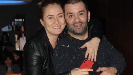 Unterstützung für Ceyda Düvenci und seine Frau Cem Yılmaz