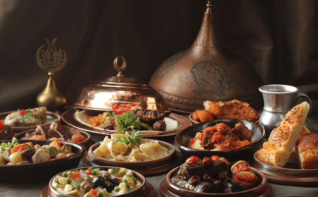 Iftar Tischmenü! Was sollte getan werden, um im Ramadan nicht zuzunehmen?