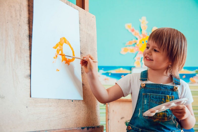 Wie unterrichte ich Kinder beim Malen? Aquarellaktivitäten zu Hause! Natürliche Aquarellherstellung