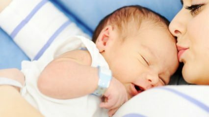 Wie häufig und wie lange sollte gestillt werden? Stillzeit für Neugeborene ...