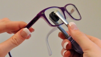 Wie wird die Brillenlinse gereinigt? 