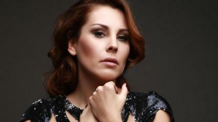 Sängerin Funda Arar machte mit ihrem Botox-Gesicht auf sich aufmerksam