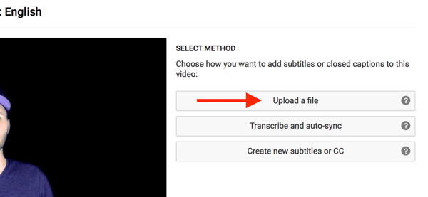Wählen Sie "Datei hochladen", um SRT-Untertitel für Ihr YouTube-Video hochzuladen.