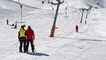 Wie komme ich zum Skizentrum Izmir Bozdag? Bozdağ Ski Center detaillierte Informationen