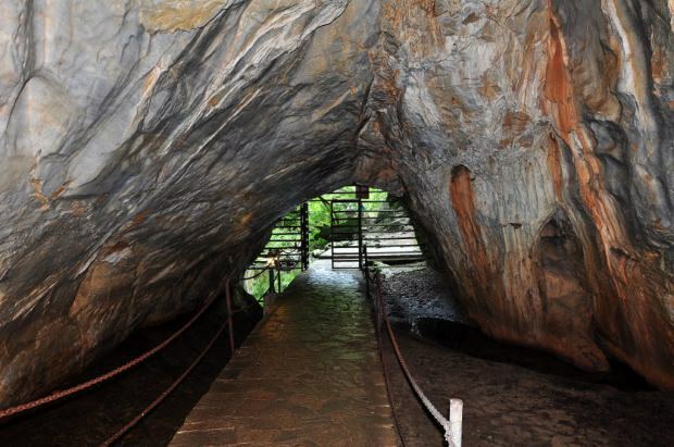 Dupnisa-Höhle